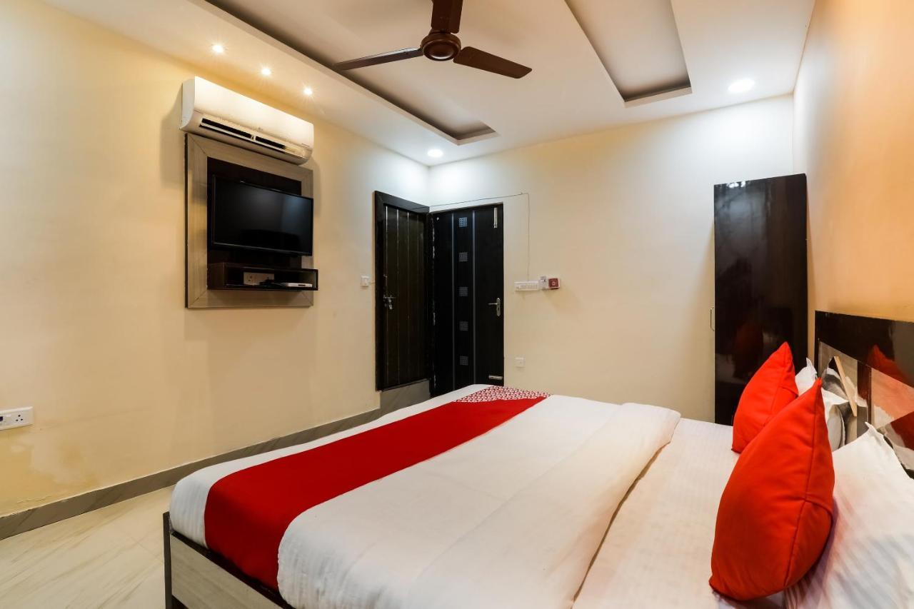 Hotel Oyo Flagship Krishna Regency Near Chaudhary Charan Singh International Airport Bijnaur Zewnętrze zdjęcie