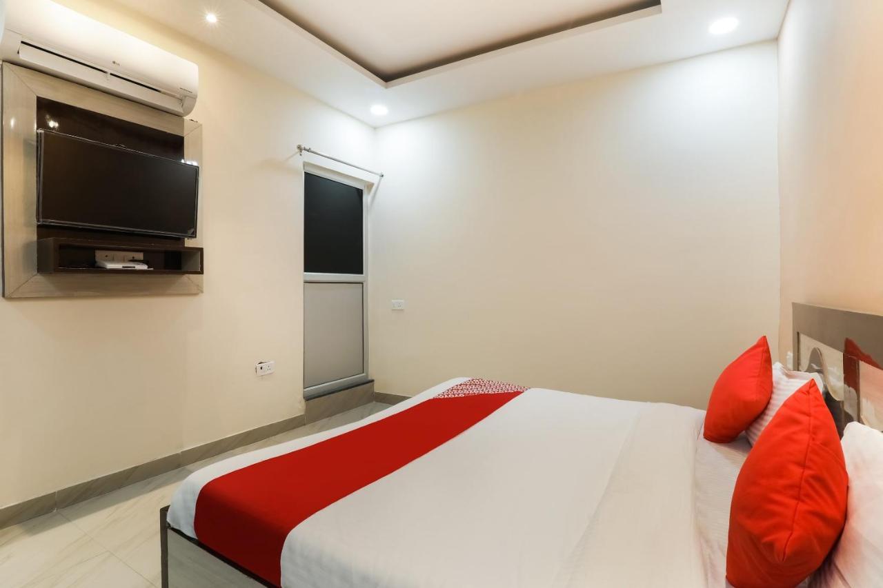 Hotel Oyo Flagship Krishna Regency Near Chaudhary Charan Singh International Airport Bijnaur Zewnętrze zdjęcie