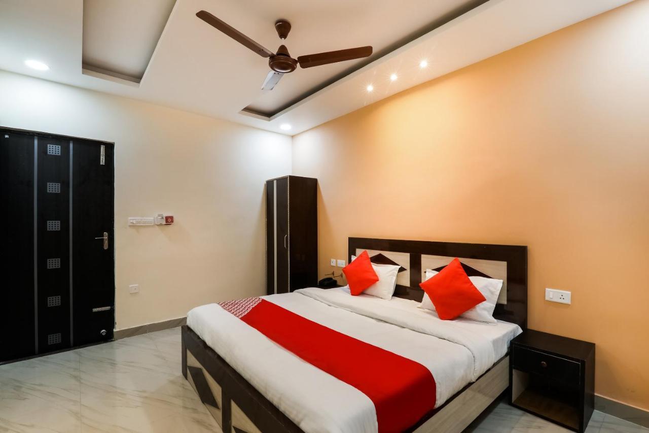 Hotel Oyo Flagship Krishna Regency Near Chaudhary Charan Singh International Airport Bijnaur Zewnętrze zdjęcie